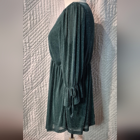 Siren Lily Maternity Teal Long Sleeve Shirt with V-Neck - Picture 2 of 6